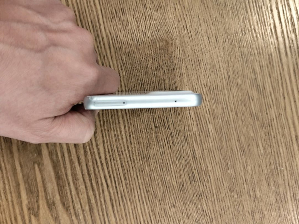 부품용 갤럭시 A33 5G 판매합니다.--2