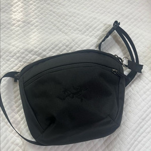 아크테릭스 맨티스2 힙색&크로스백