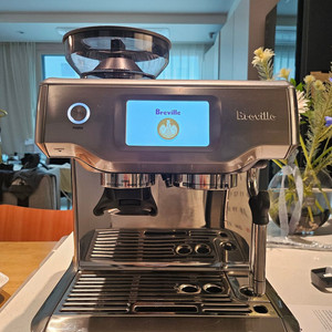 브리빌 바리스타 터치 커피머신 BES880BSS