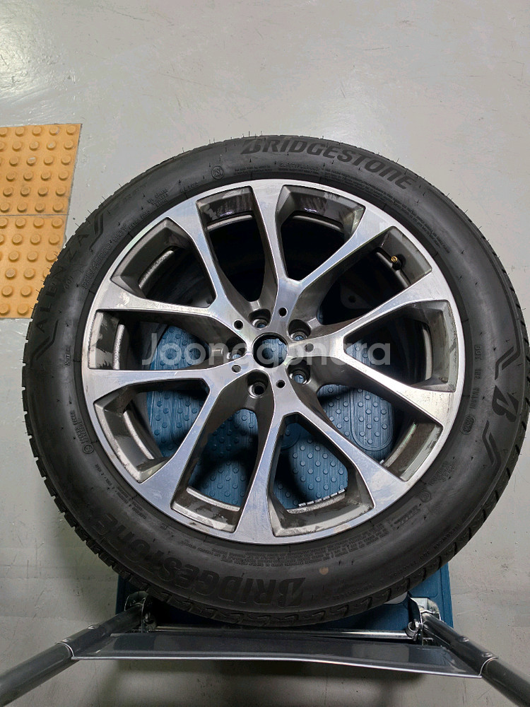 18인치 순정 휠타이어 세트--0