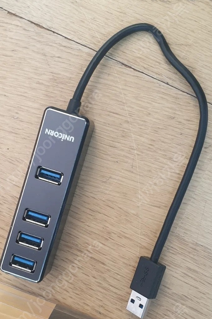 미사용 3.0지원 USB 허브 4포트 팝니다--2