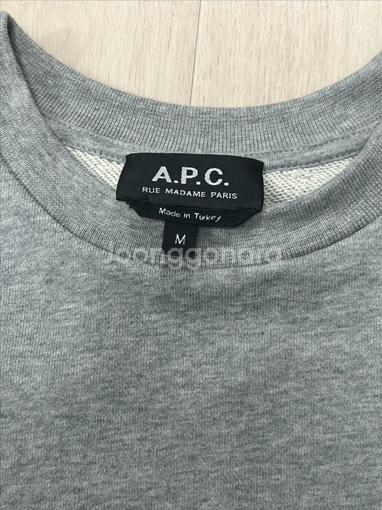 [새상품] 아페쎄 로고 프린트 맨투맨 m 95사이즈 여성용--2