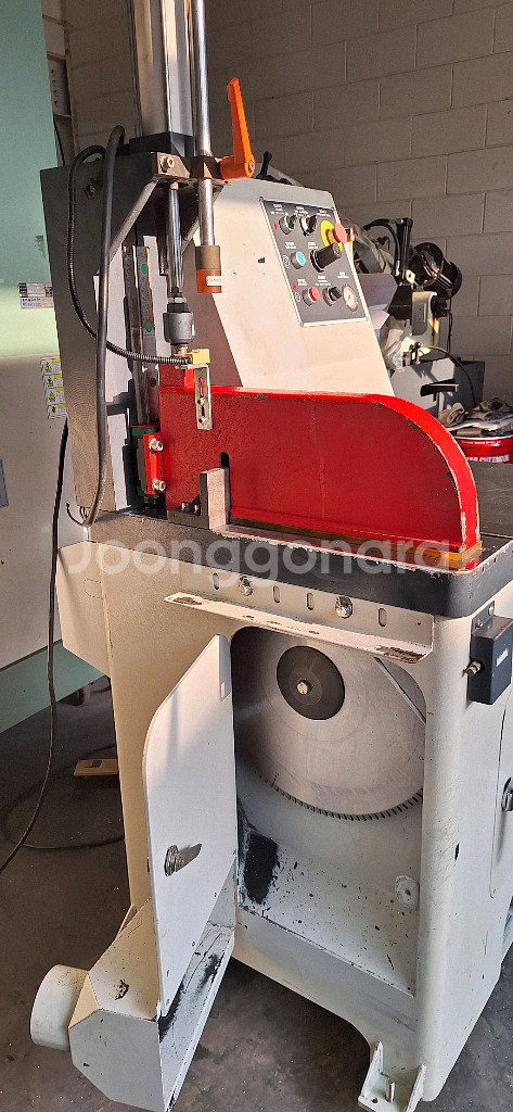 지하이 알루미늄 톱기계--1