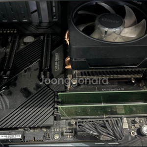 X570 다크히어로 (Asus ROG CROSSHAIR VIII) 팝니다.