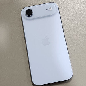 아이폰 17에어 아이스블루 256기가 신폰급컨디션 판매합니다