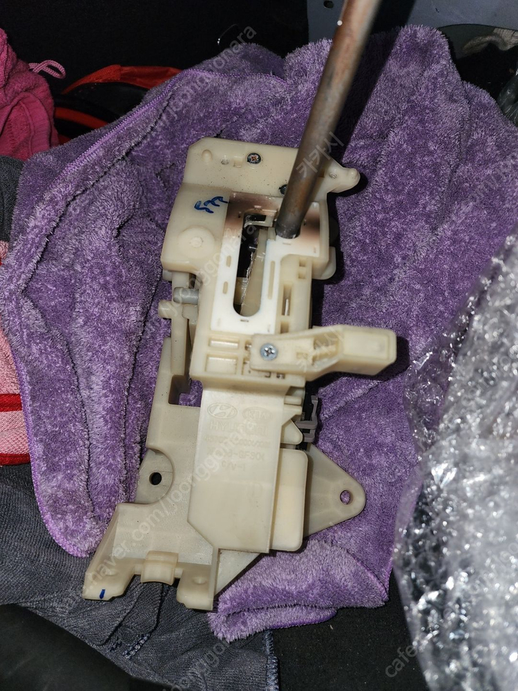 더뉴 아반떼MD 체인지레버 변속레버 시프트레버 이미지