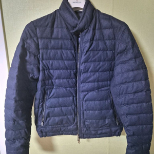 몽클레어 경량 패딩(한글택)