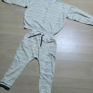 리미떼두두 XXL사이즈 상하복. 착불