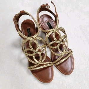 정품 루이비통 로프 로고 웨지샌들38/240굽)