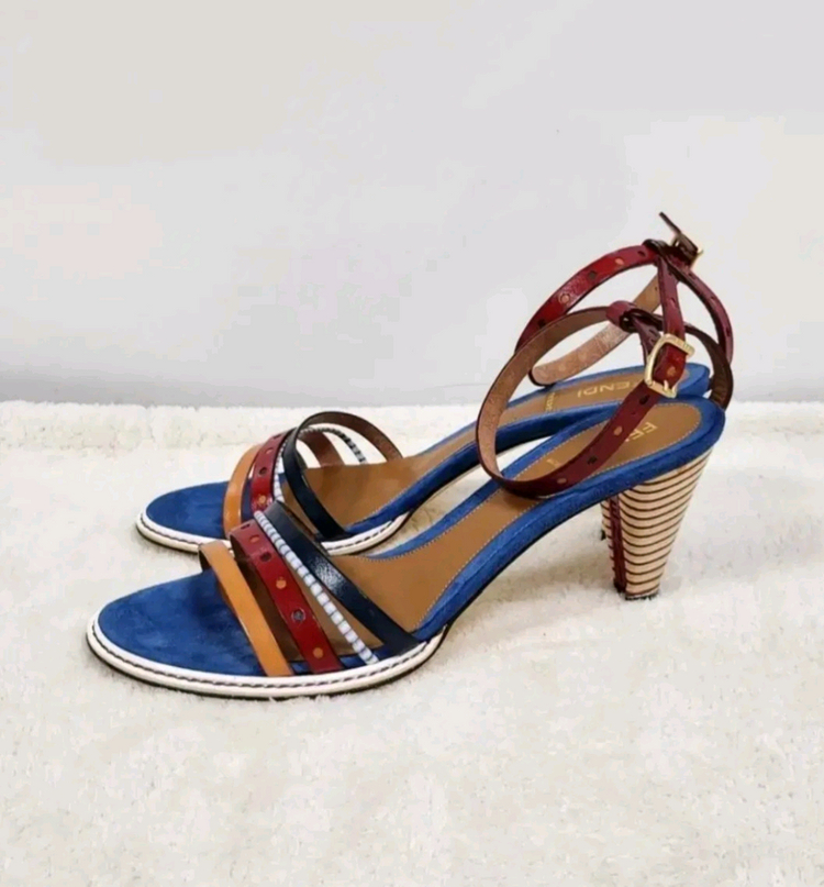 정품 펜디 멀티컬러 스트랩 샌들37(240)--2