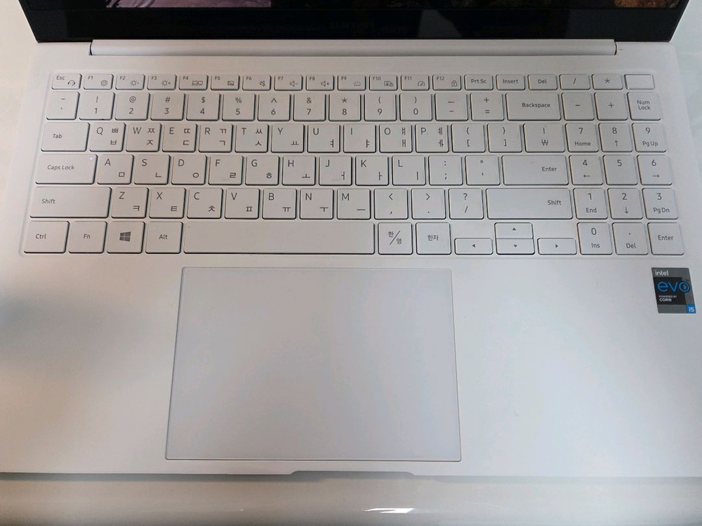 갤럭시북2프로 이미지