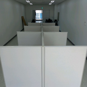 파티션 책상 의자 서랍 회의용테이블 원형탁자 철재캐비넷 철재옷장 작업탁자 포밍탁자 접이식탁자