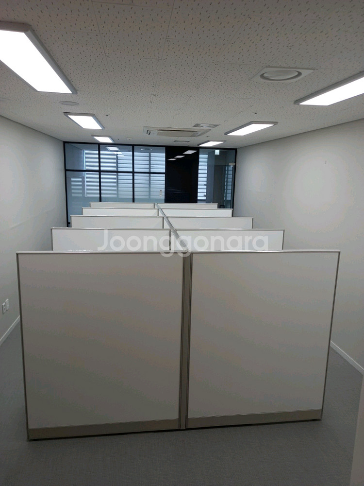 파티션 책상 의자 서랍 회의용테이블 원형탁자 철재캐비넷 철재옷장 작업탁자 포밍탁자 접이식탁자--3