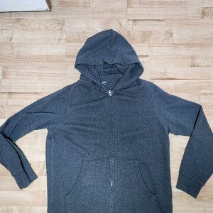 유니클로 후드집업 팝니다