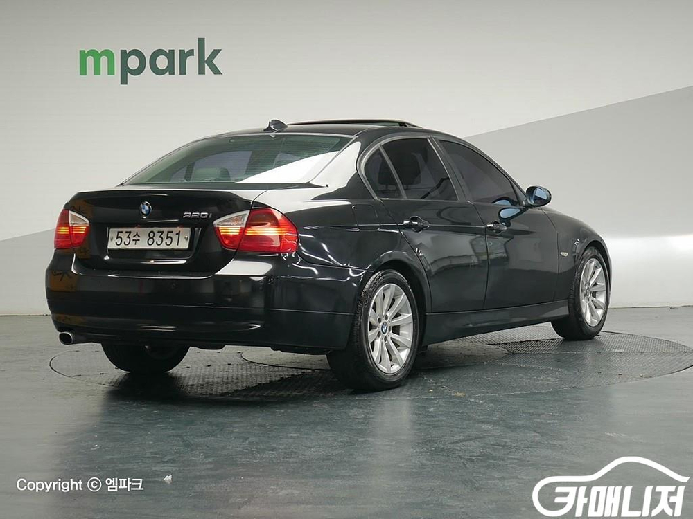 [BMW]3시리즈 (E90) 320i 세단 #가을특가 이미지