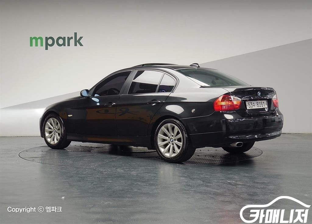 [BMW]3시리즈 (E90) 320i 세단 #가을특가 이미지