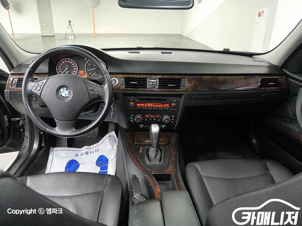 [BMW]3시리즈 (E90) 320i 세단 #가을특가 이미지