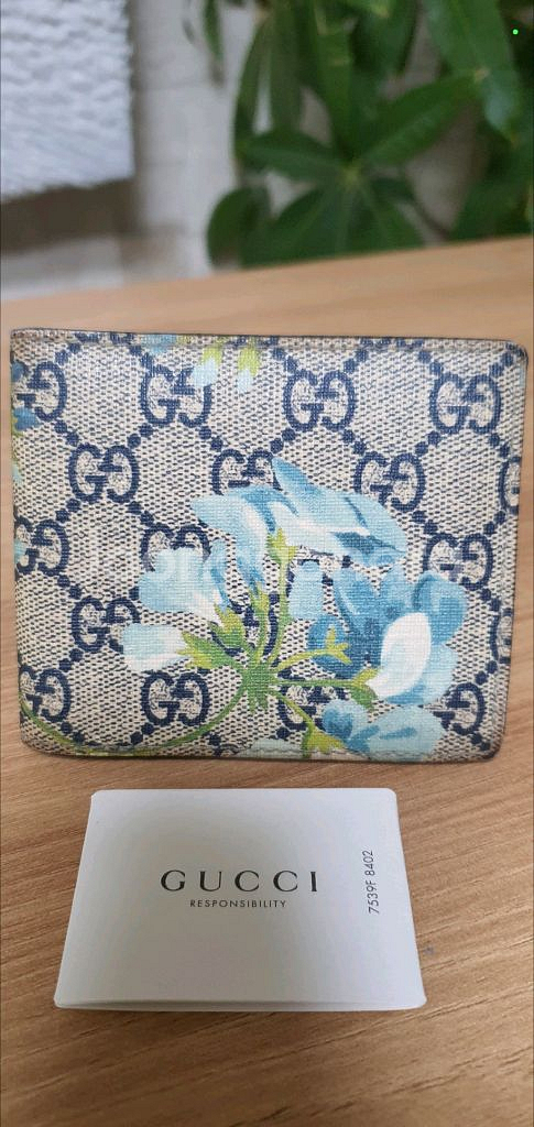 구찌 블룸 반지갑 정품A급(감정O)프라다루이비통디올고야드샤넬셀린느보테가생로랑버버리발렌시아가--2