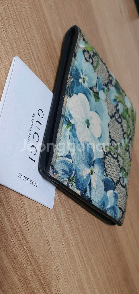 구찌 블룸 반지갑 정품A급(감정O)프라다루이비통디올고야드샤넬셀린느보테가생로랑버버리발렌시아가--5