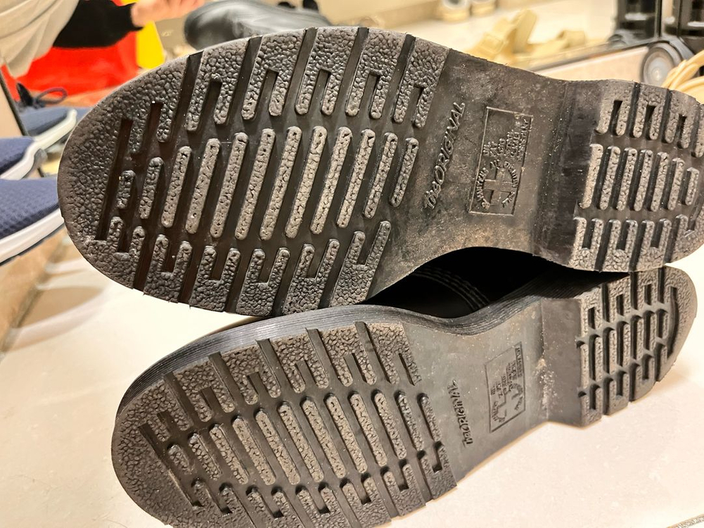 닥터마틴 1460 모노 255mm 이미지