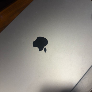 맥북 프로 16인치 m4 pro 실버 색상 / 24g / 512g