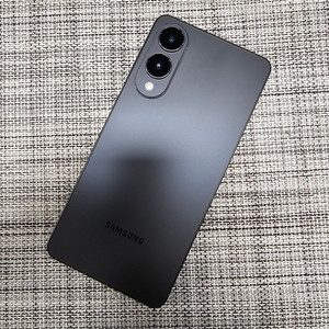 (신폰급) 갤럭시 S25엣지 256G 블랙 25년 10월개통 정상해지공기계 초SSS급 선물용 87만팝니다@