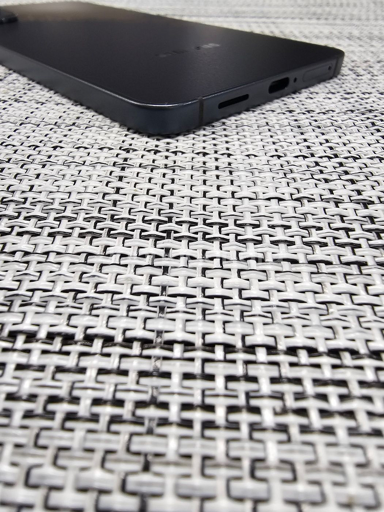 (신폰급) 갤럭시 S25엣지 256G 블랙 25년 10월개통 정상해지공기계 초SSS급 선물용 87만팝니다@--5