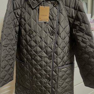 버버리 타이팅 퀼팅자켓 새상품