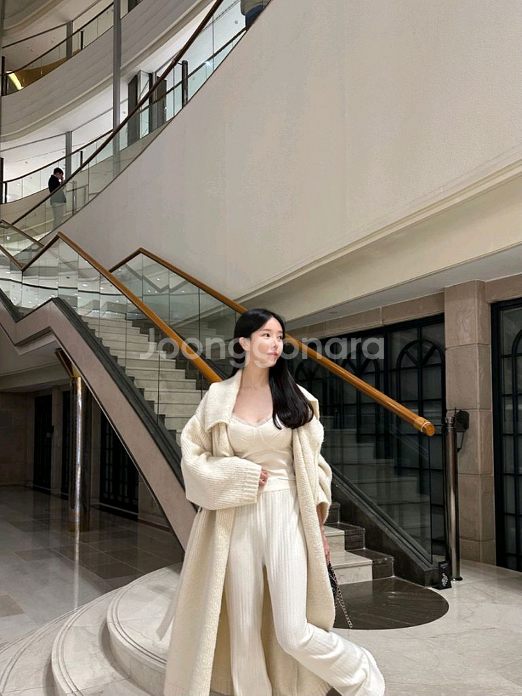 새상품 꾸준인기템 카라 롱 로브 가디건 수입의류 오버핏--1