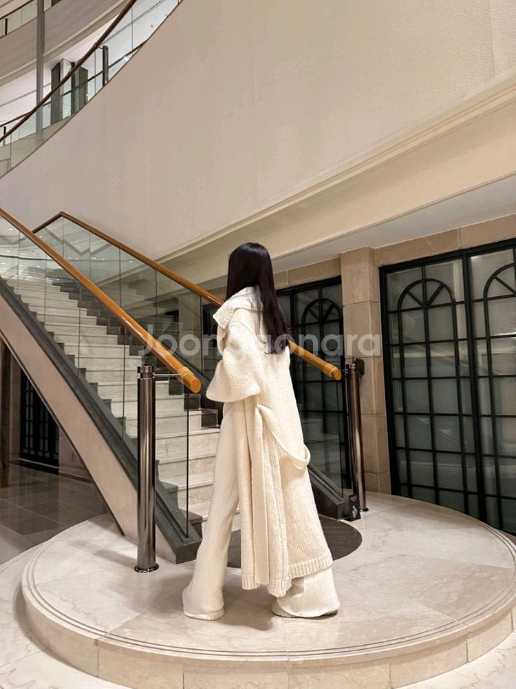 새상품 꾸준인기템 카라 롱 로브 가디건 수입의류 오버핏--2