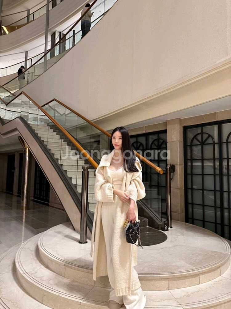 새상품 꾸준인기템 카라 롱 로브 가디건 수입의류 오버핏--3