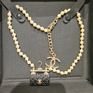 샤넬 클래식백 진주 목걸이