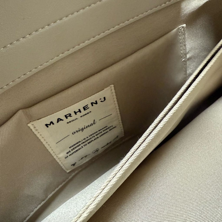 마르헨제이 로미백(비건레더) 오트밀 이미지