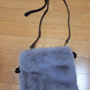 따뜻한 퍼 크로스백(겨울 데일리백 / 숄더·크로스 가능)