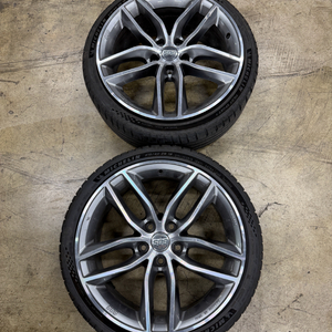BBS 정품 휠 18인치 타이어 포함 (4개)