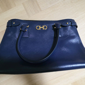 페라가모 더블 간치니 베키 숄더백