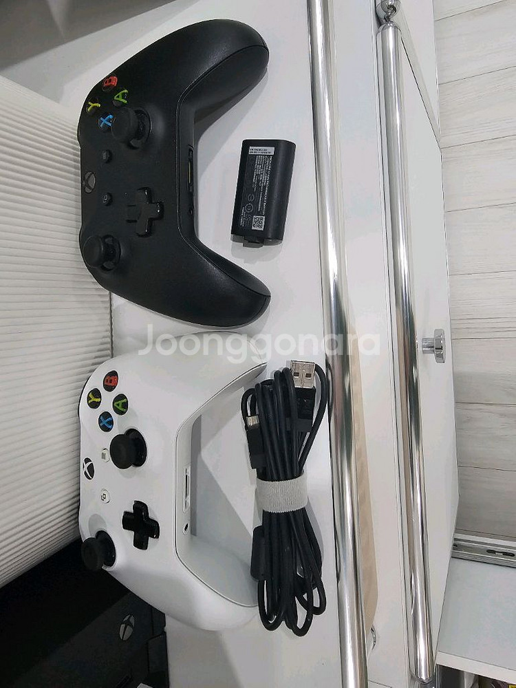 Xbox One X 1TB 게임콘솔 세트--1