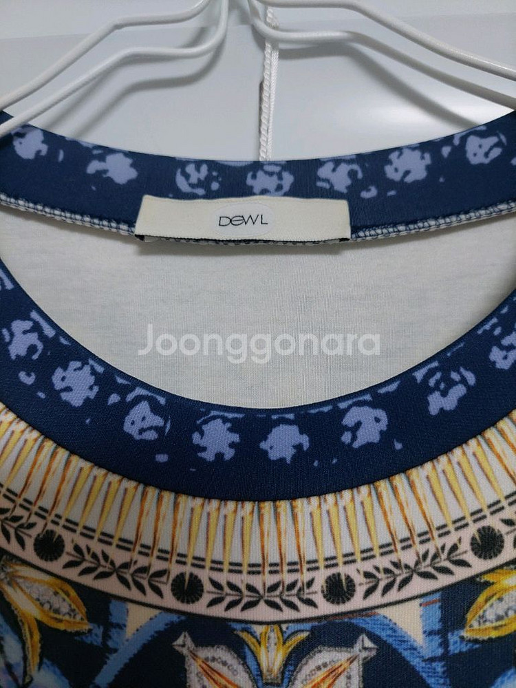 듀엘 세탁 겨울도톰 맨투맨 티셔츠 상태굿--4