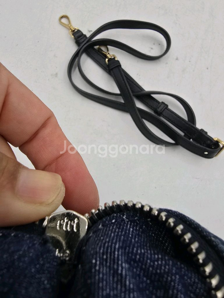 미우미우 (Miu Miu) 데님클러치겸 크로스백--9