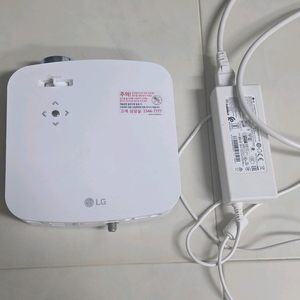 LG 미니빔 프로젝터 PF50ks