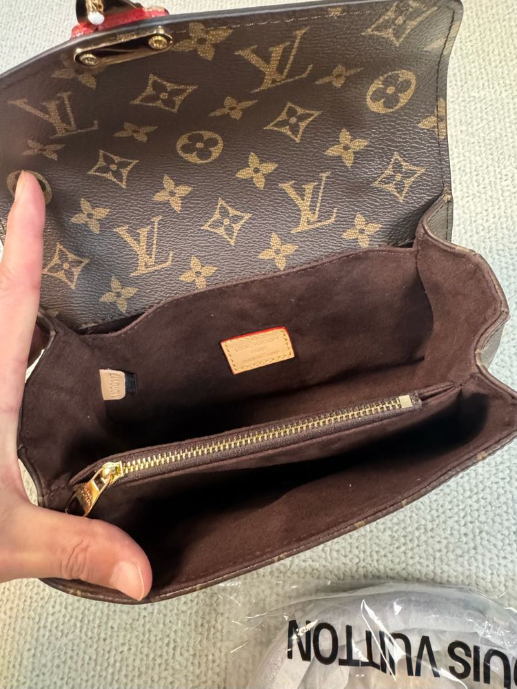루이비통 포쉐트 메티스 이스트웨스트 모노그램 이미지