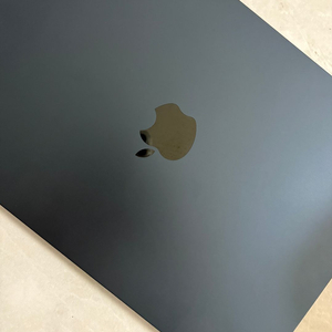 맥북 에어 13 M4 16/512 미드나이트->실버 교환원해요