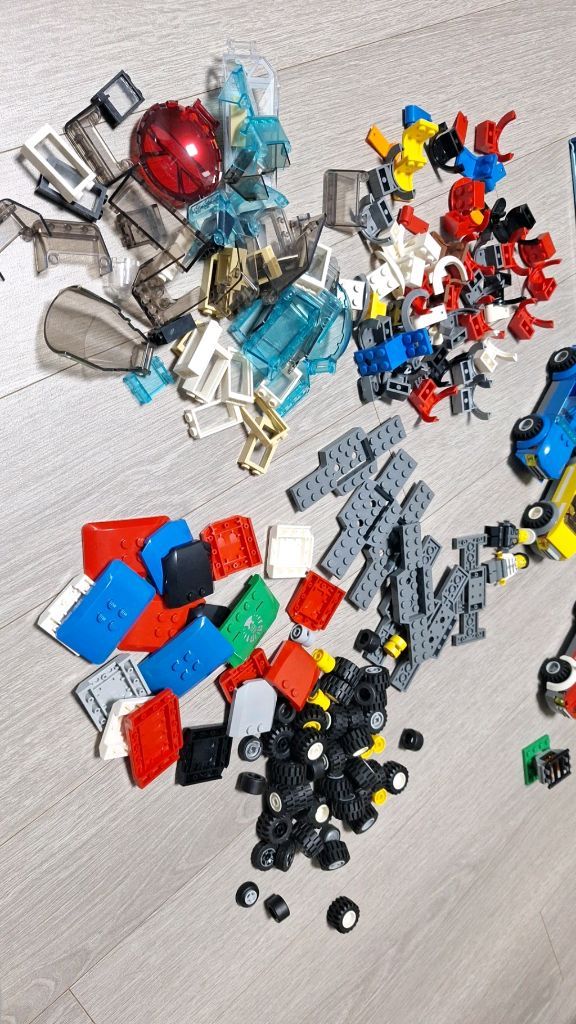 레고 책+레고시티 자동차 부품 판매합니다 이미지