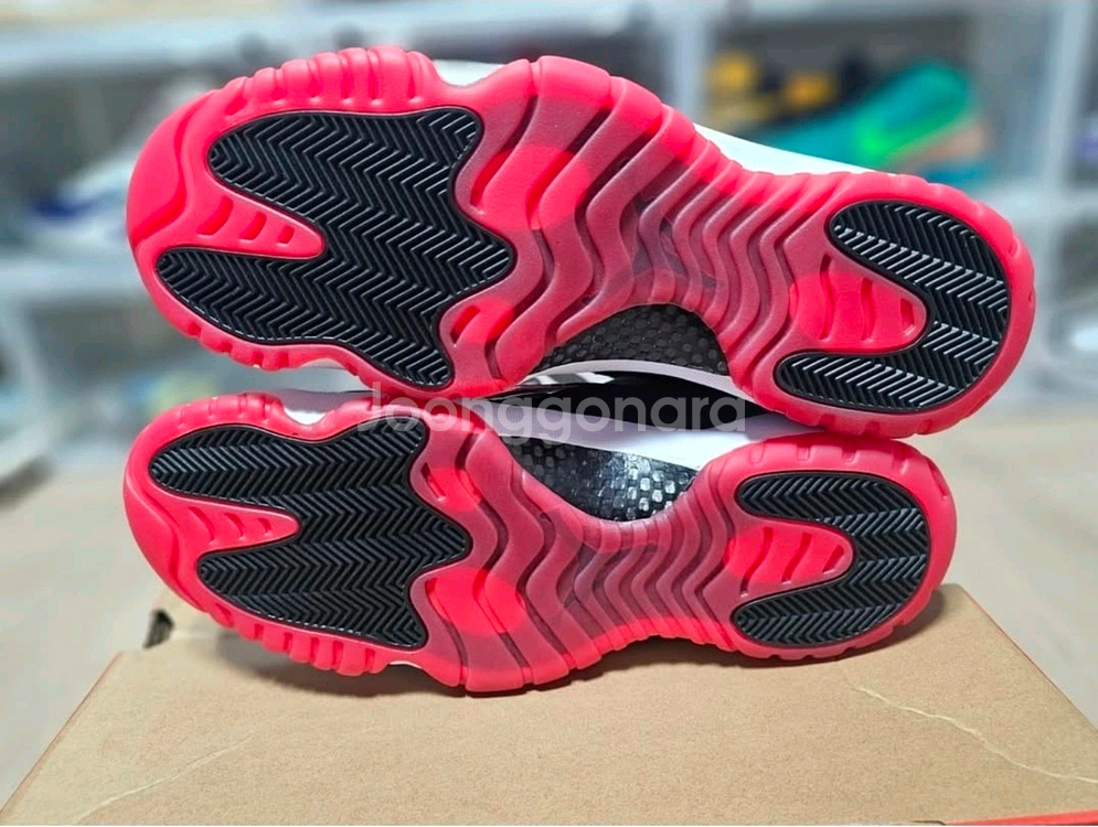 에어조던11 브레드로우 320사이즈 새제품--2