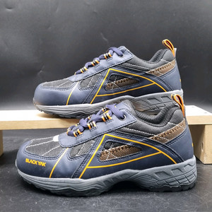 새상품 블랙야크 4인치 안전화240.