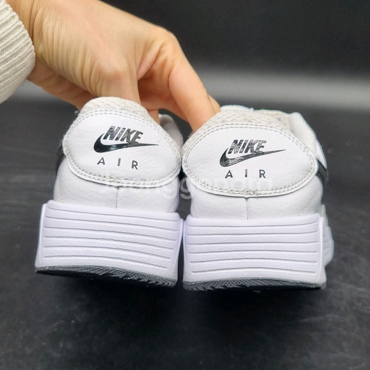 나이키 에어맥스SC 여성운동화240.--3