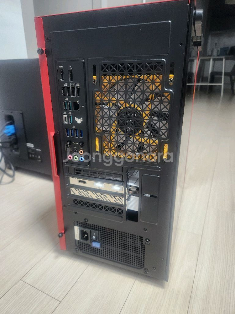 9800X3D 게이밍본체 팝니다.--3