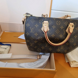 (새상품)루이비통 모노그램 스피디 반둘리에 30