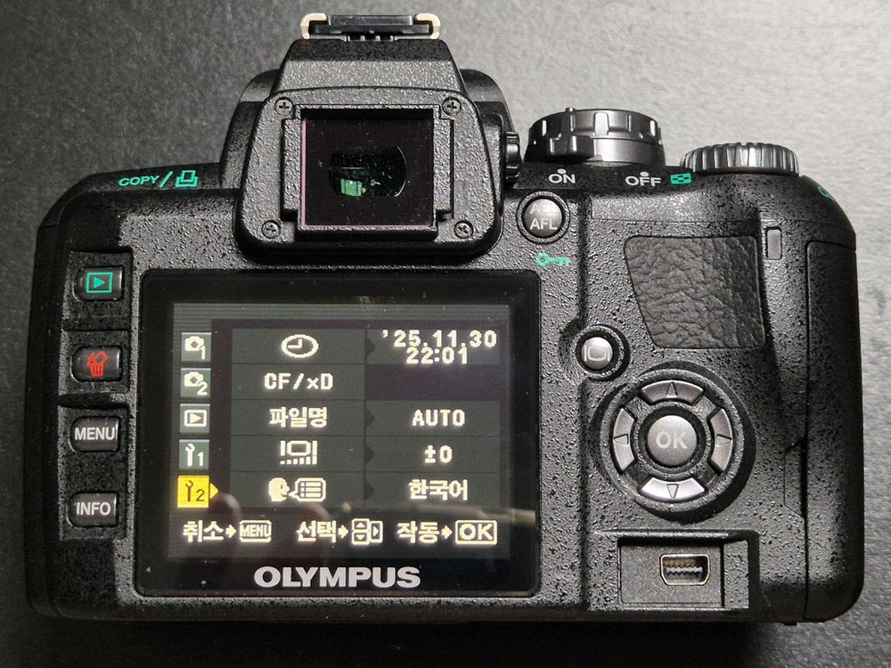 올림푸스 포서드 DSLR 카메라 E-410 바디--2