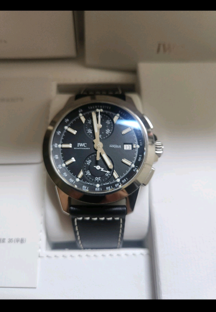IWC 한정판 인제니어 크로노그래프 스포츠 리미티드 이미지